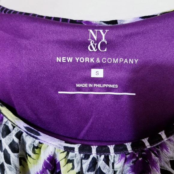 NY & CO purple chiffon overlay tank top camisole - Picture 3 of 7
